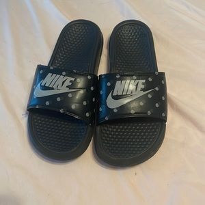 COPY - nike slides
